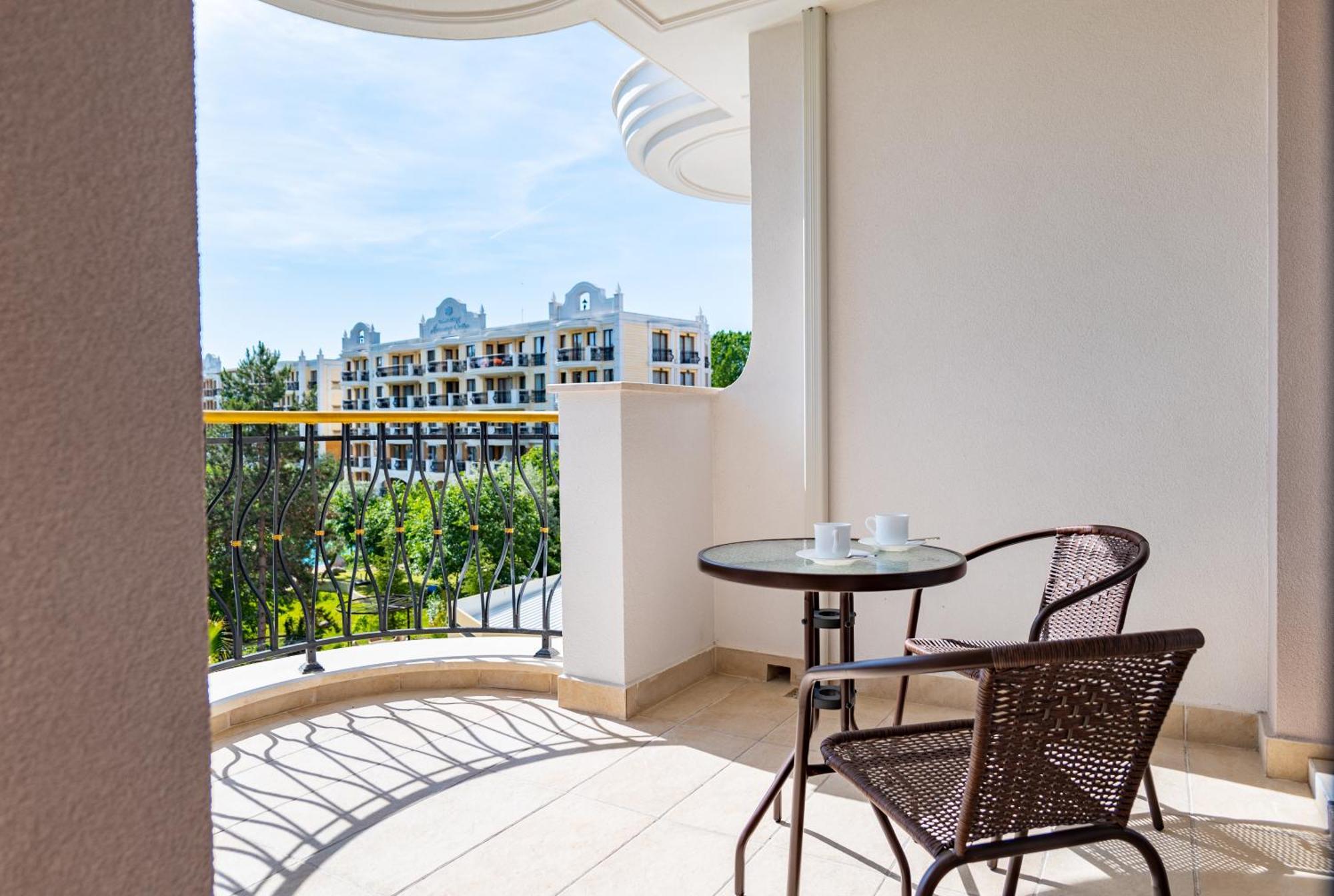 Harmony Suites Grand Resort Sunny Beach Eksteriør billede